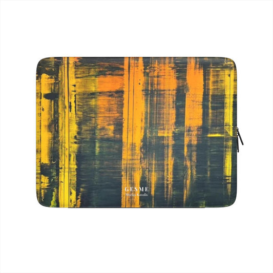 „Big City Life" Laptop-Hülle mit einem Werk von Mariaus Kavolio, Vorderansicht