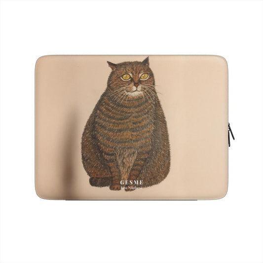 "Chubby Cat" laptop sleeve featuring artwork by Linos Nikolaevės, front view